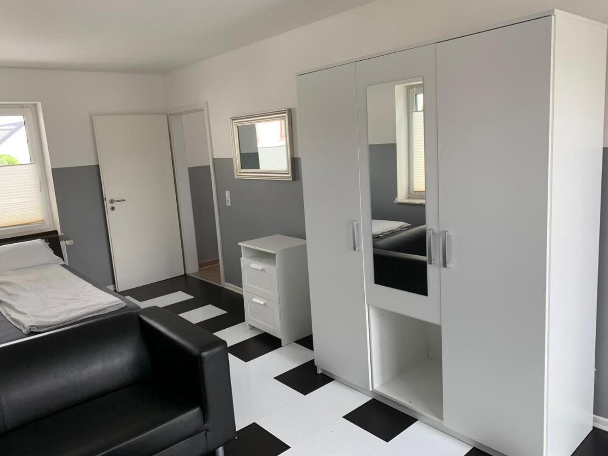 Apartment Voll Moebeliert Mit Balkon Бремен Екстериор снимка